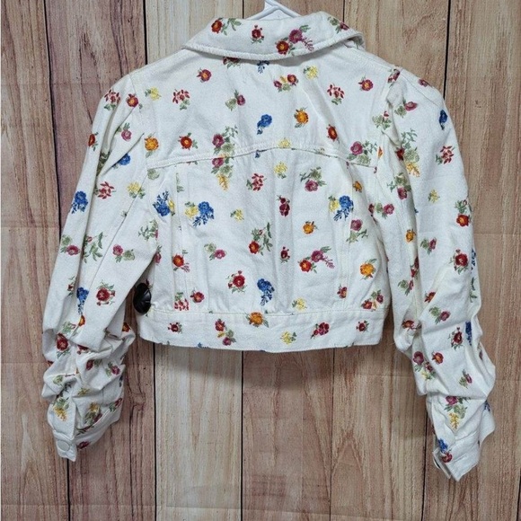 Alice + Olivia Off White Multi Renee Embroidered Cropped Denim Jacket XS NWOT - Picture 10 of 11